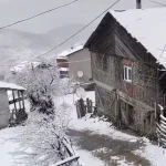 Sivas’ta bahar yerini kara bıraktı, köyler beyaza büründü